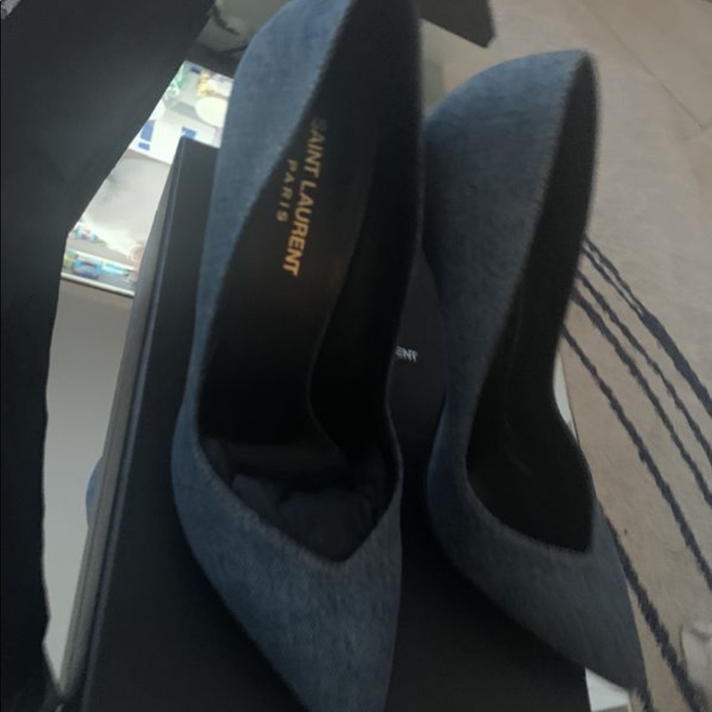 YSL - Picture 2 of 4